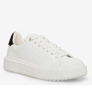 Steve Madden - Catcher Platform Sneaker - Size 9M